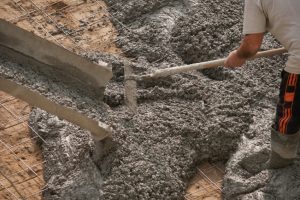Купить бетон или замешать самостоятельно
